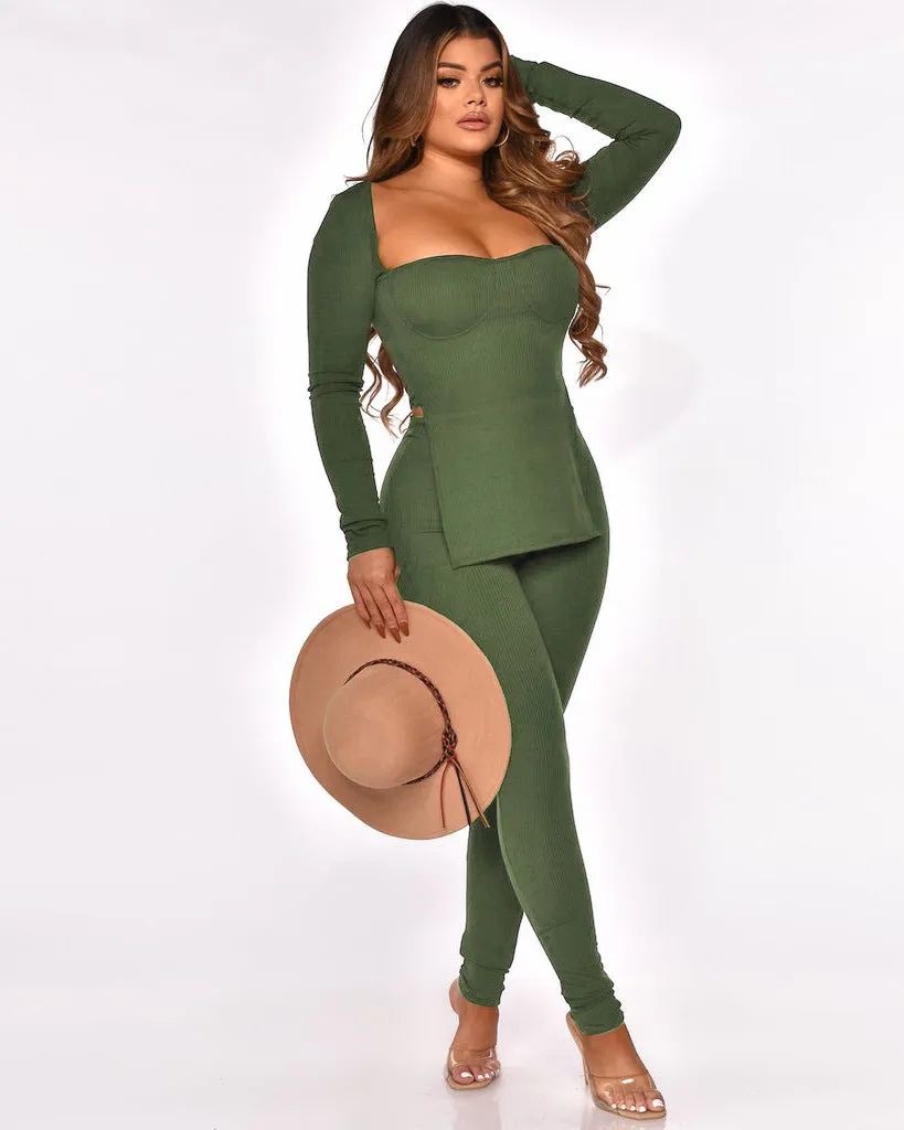 Fashion long-sleeved high-slit pit strip suit（AY1496）